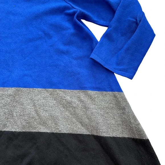 Roz & Ali Blue Black Knit Asymmetric Sweater M - Picture 2 of 3